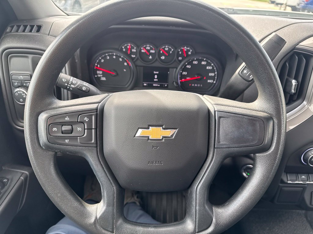 Used 2025 Chevrolet Silverado 1500 W/T RWD image 17