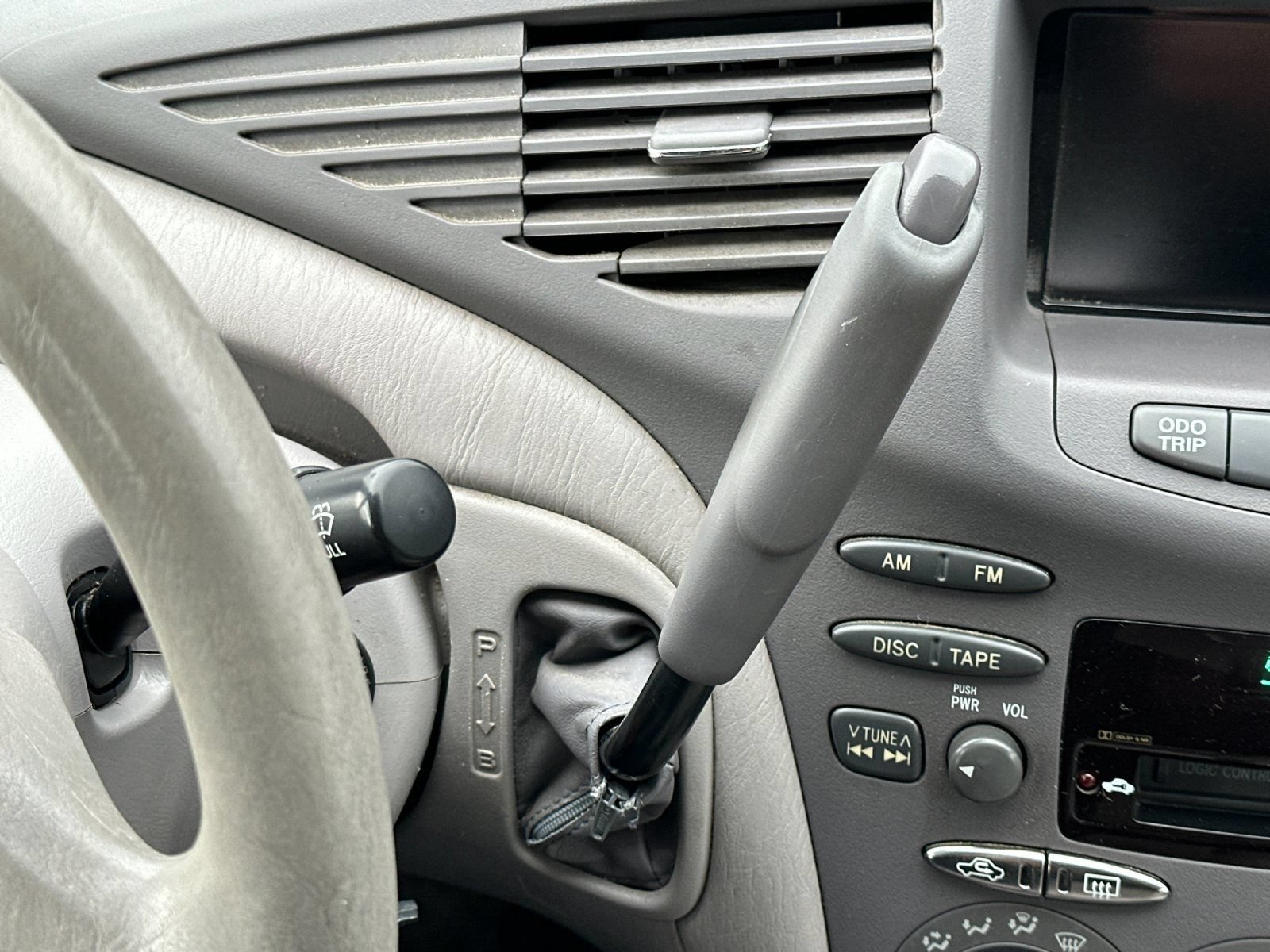 Used 2002 Toyota Prius FWD image 19