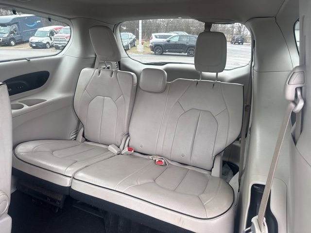 Used 2021 Chrysler Pacifica Limited w/ Premium & Safety Sphere Group image 14