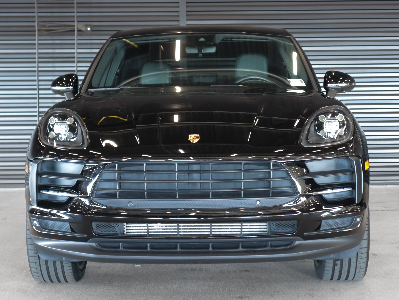 Used 2020 Porsche Macan image 8