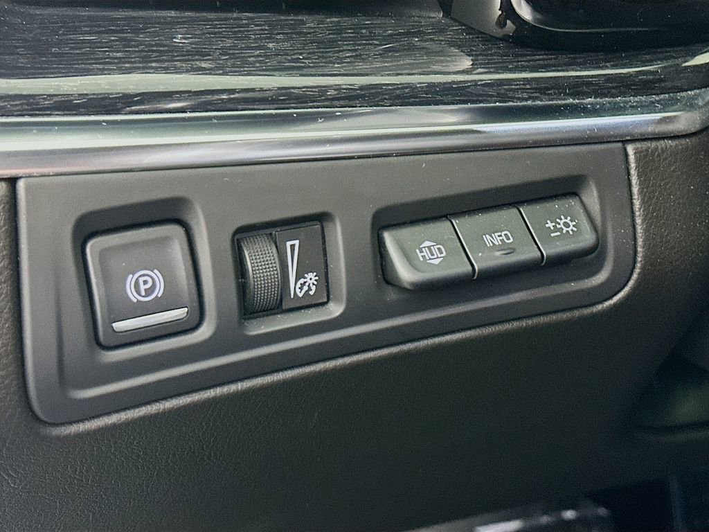 Used 2023 Cadillac XT5 Premium Luxury w/ Technology Package image 14