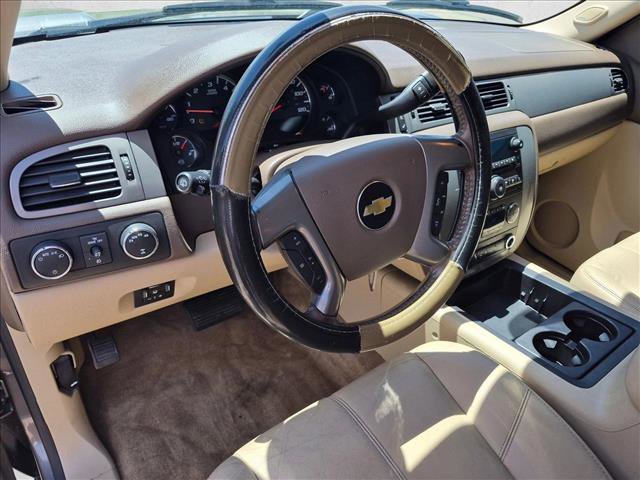 Used 2011 Chevrolet Tahoe LT w/ Luxury Package AWD/4WD image 10