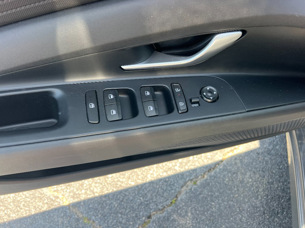 Used 2026 Hyundai Elantra SE image 20