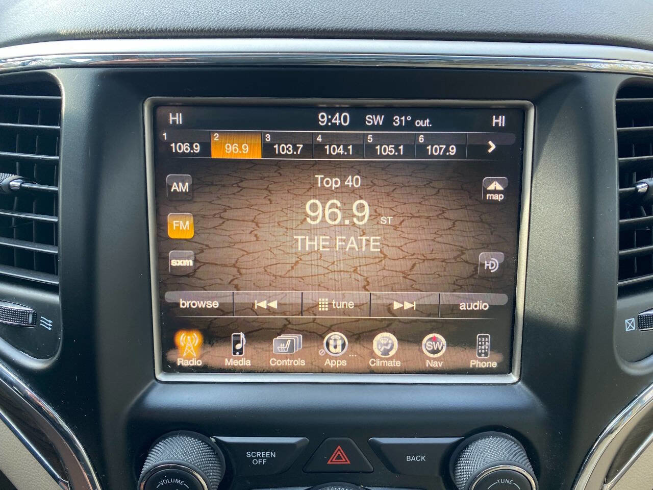 Used 2017 Jeep Grand Cherokee Overland image 33