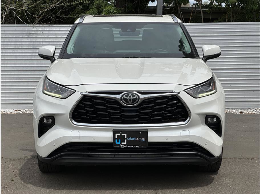 Used 2020 Toyota Highlander Limited AWD/4WD image 8