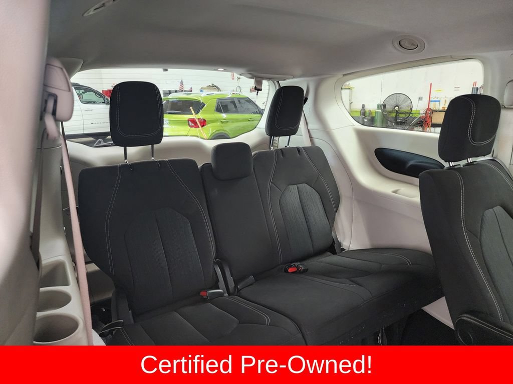 Certified 2022 Chrysler Voyager LX FWD image 30