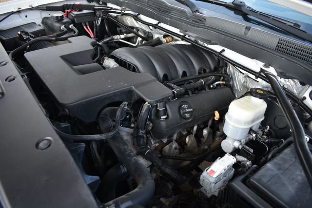 Used 2015 Chevrolet Silverado 1500 W/T RWD image 18