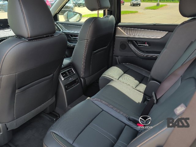 New 2026 MAZDA CX-90 3.3 Turbo w/ Preferred Package AWD/4WD image 13