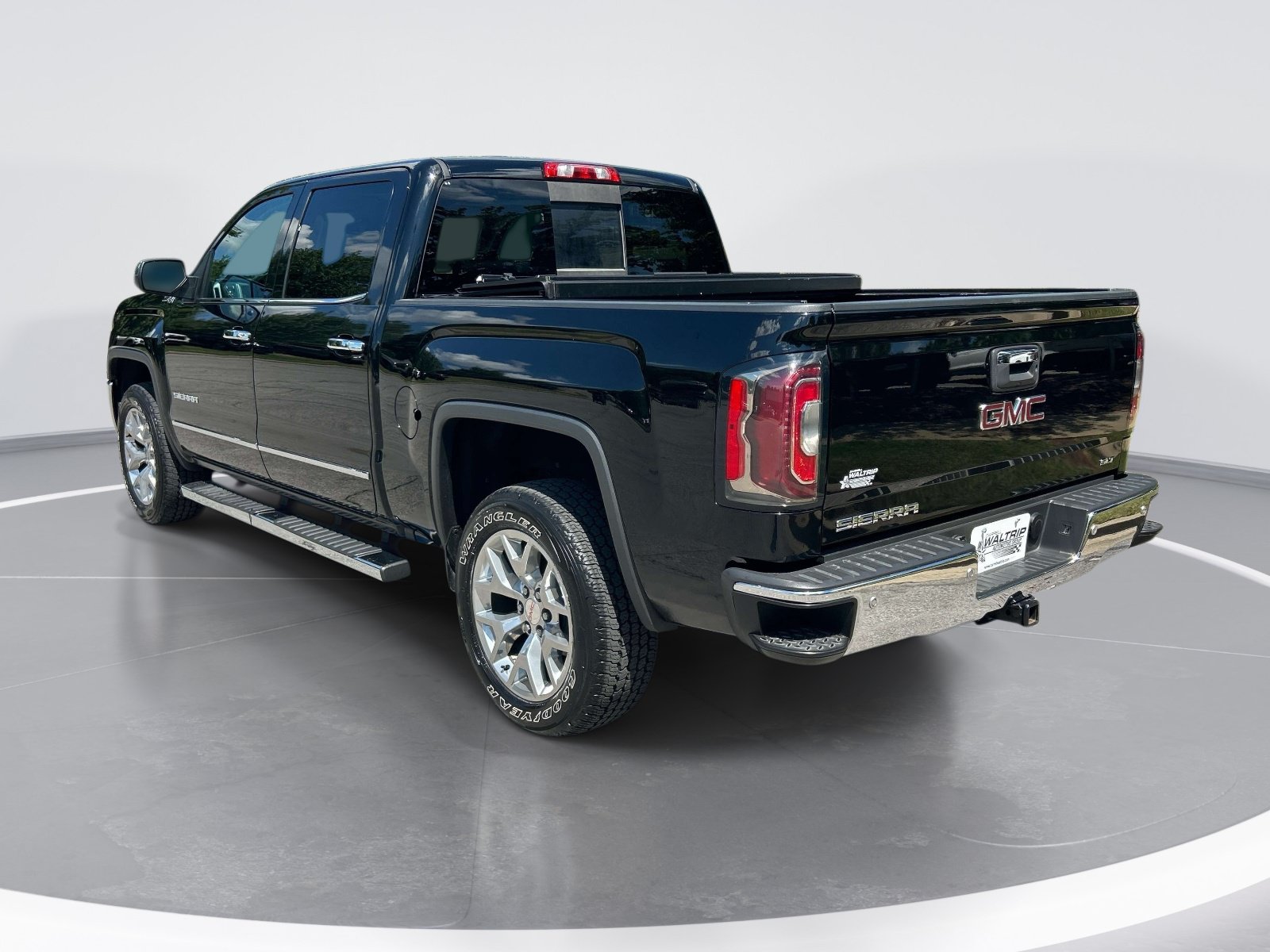 Used 2018 GMC Sierra 1500 SLT AWD/4WD image 7