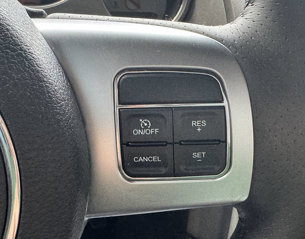 Used 2012 Dodge Challenger SRT8 RWD image 20