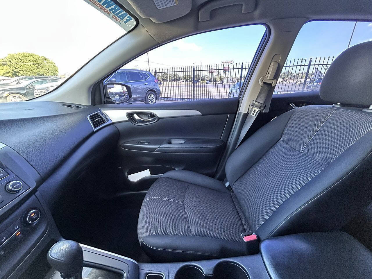 Used 2016 Nissan Sentra S FWD image 20