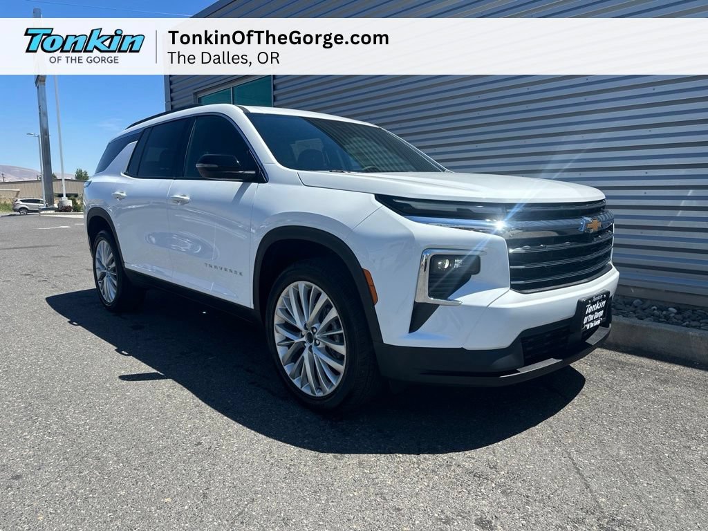 New 2026 Chevrolet Traverse LT w/ LPO, Floor Liner Package AWD/4WD image 1