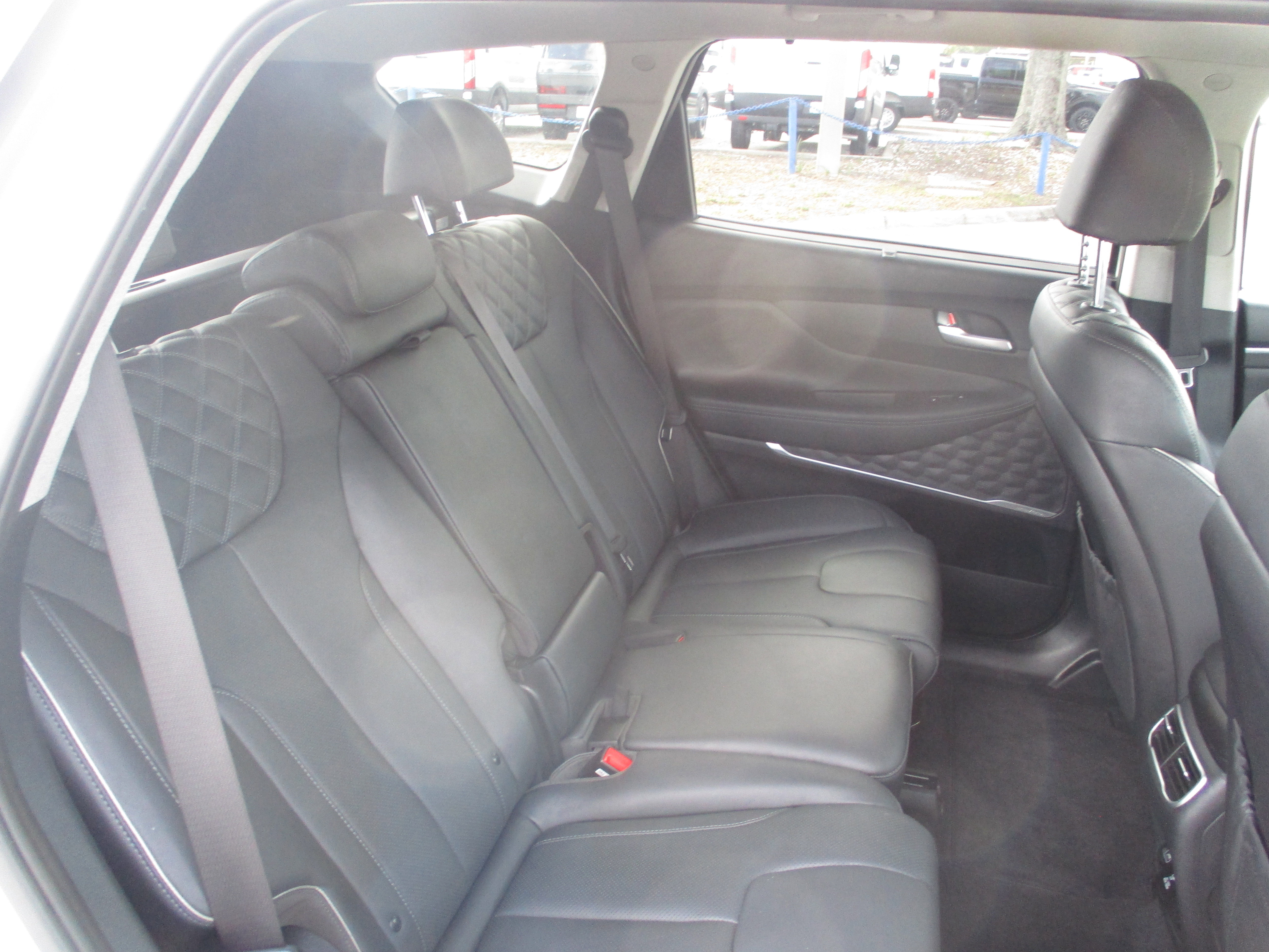 Used 2023 Hyundai Santa Fe Limited image 12
