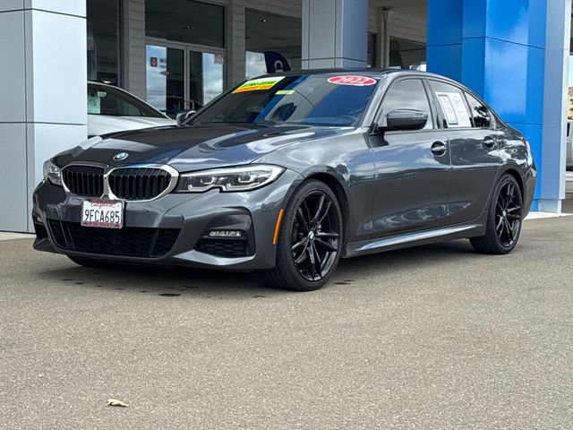 Used 2022 BMW 330i Sedan w/ M Sport Package RWD image 8