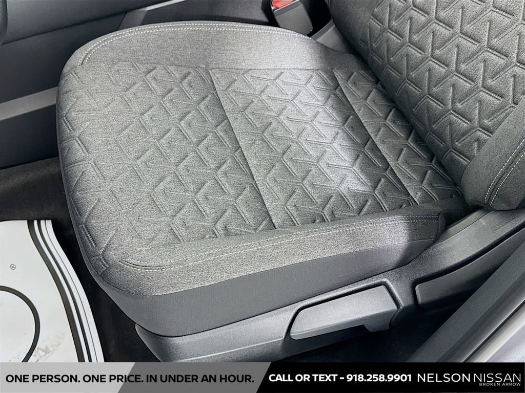 New 2026 Nissan Kicks SV w/ SV Premium Package FWD image 18