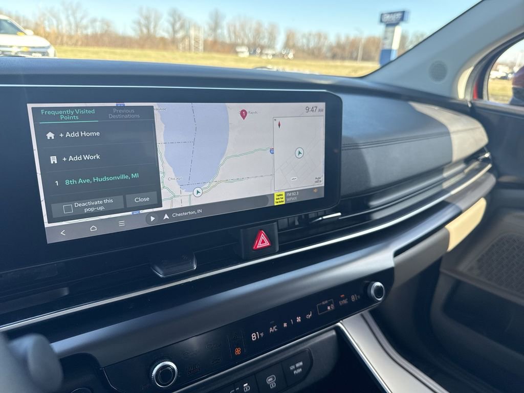 Used 2025 Kia Carnival image 19