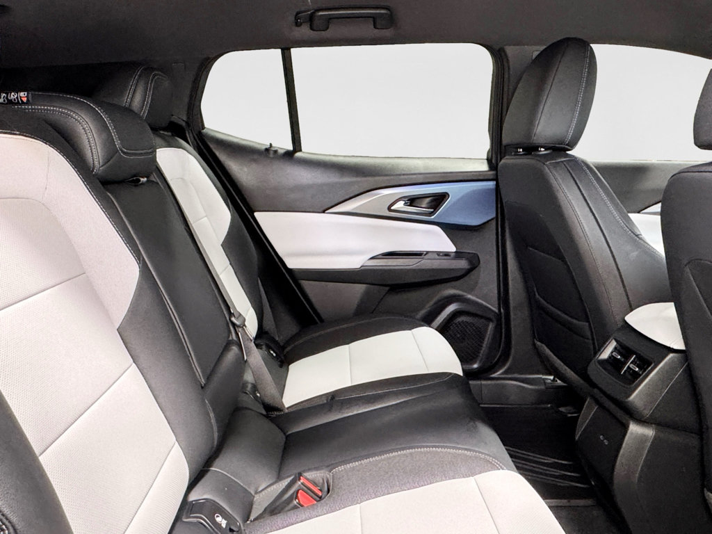 Used 2024 Chevrolet Equinox EV LT FWD image 22