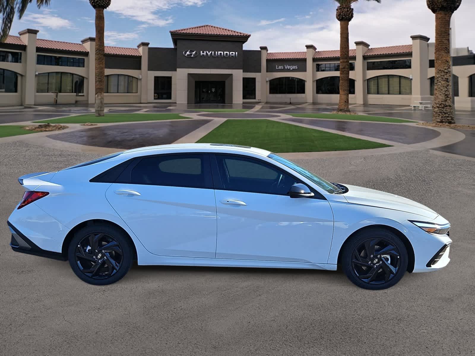 New 2026 Hyundai Elantra SEL Sport FWD image 9