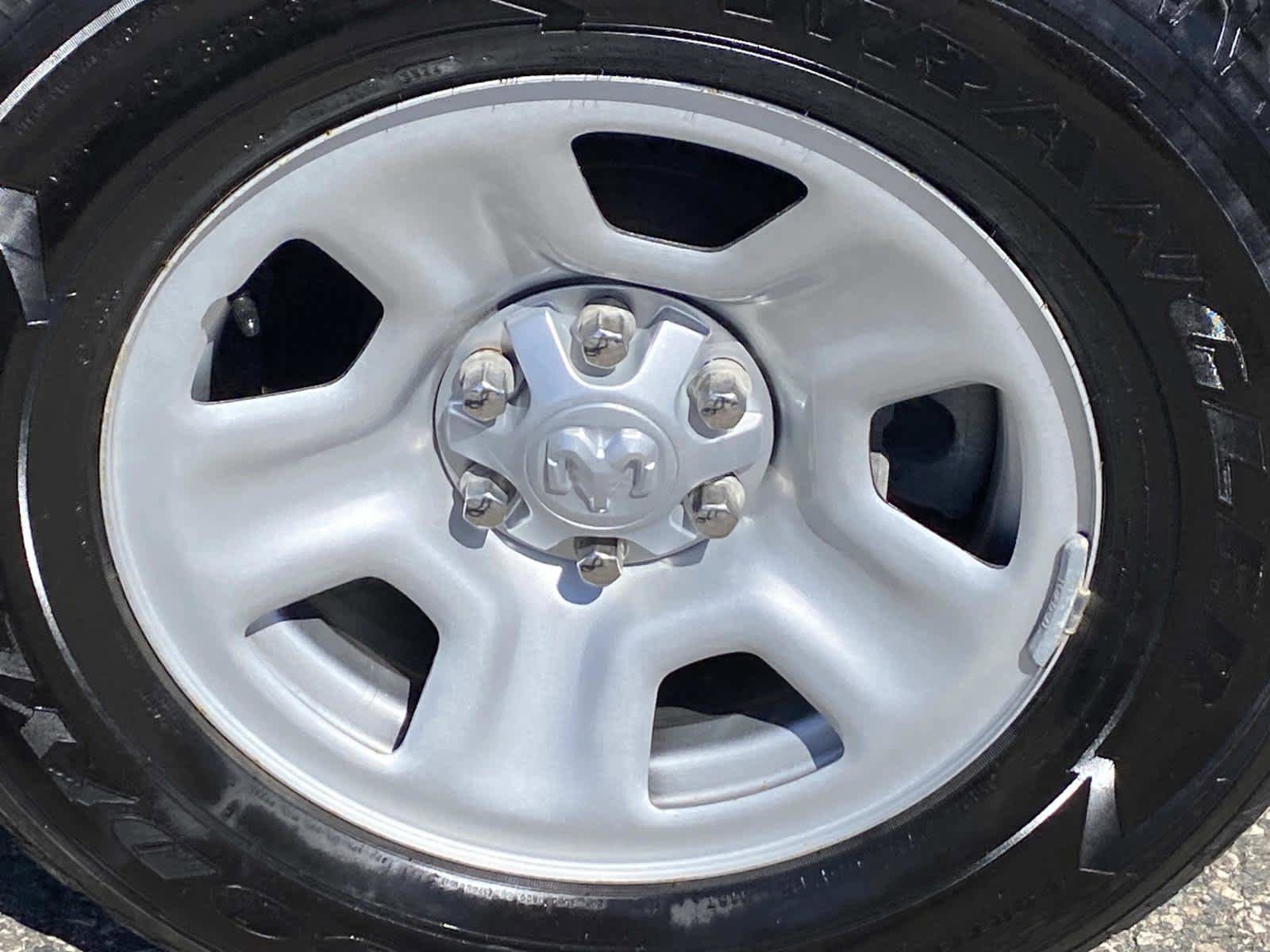 Certified 2025 RAM 1500 Tradesman AWD/4WD image 28