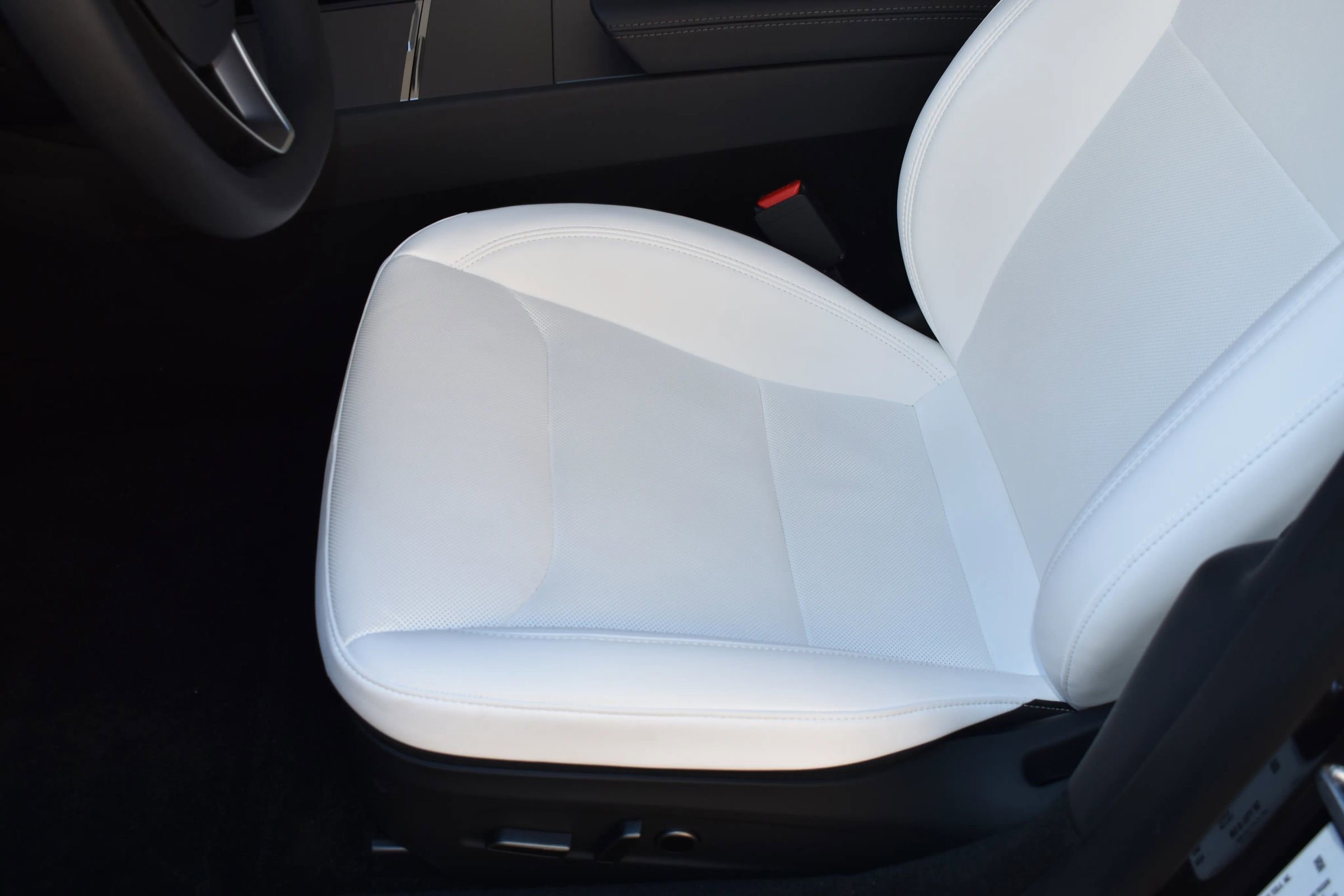 Used 2025 Tesla Model 3 Long Range image 11