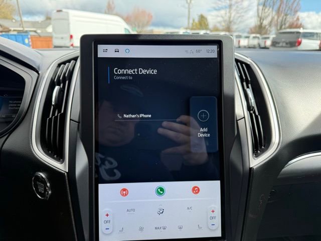 Used 2022 Ford Edge SEL w/ Convenience Package image 3