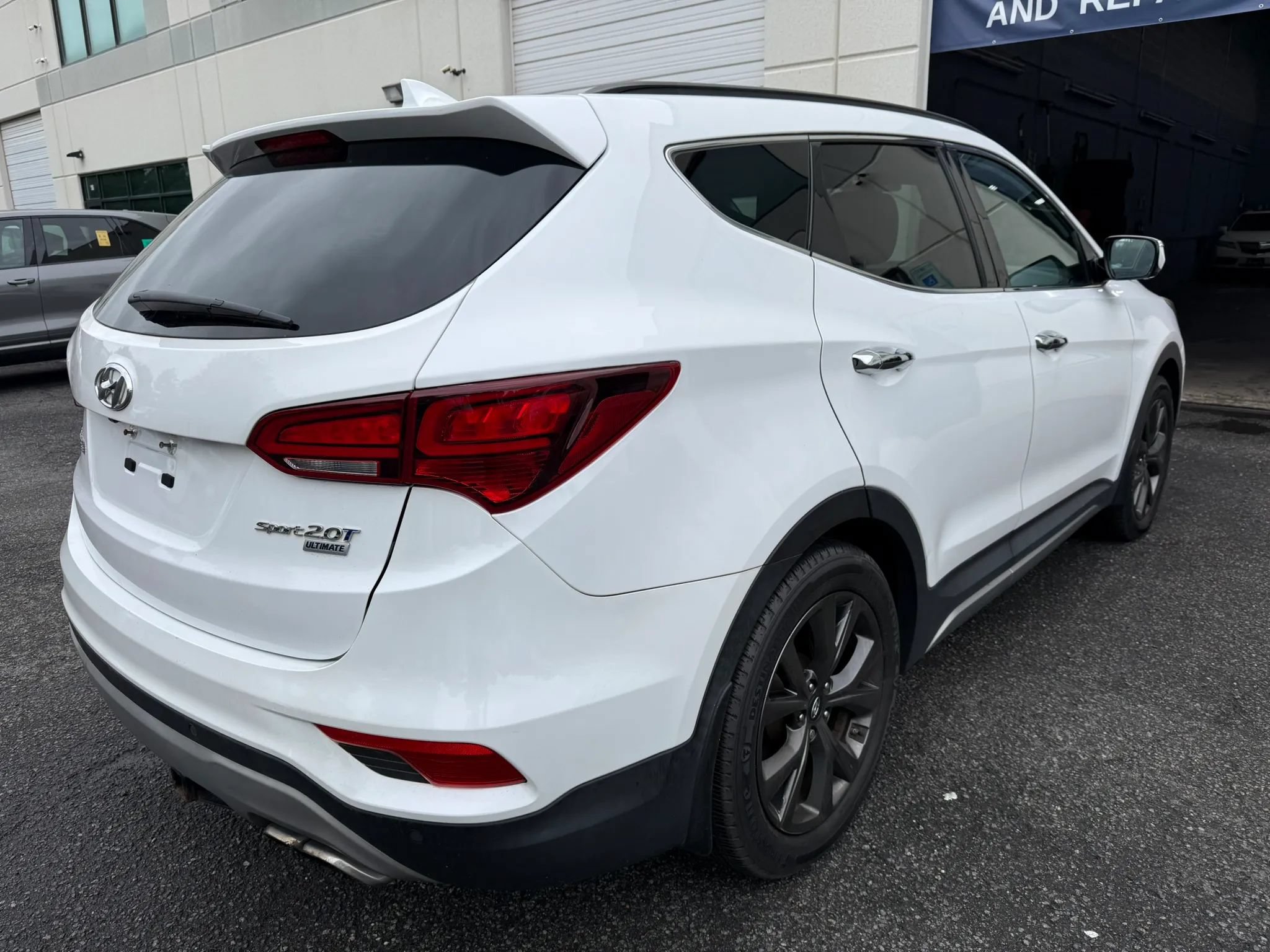 Used 2018 Hyundai Santa Fe Sport FWD image 12