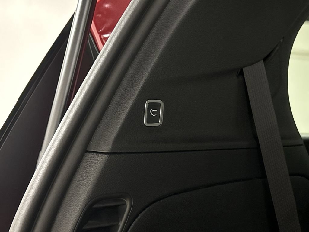 New 2026 Chrysler Pacifica Limited AWD/4WD image 31