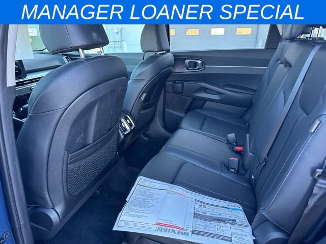 New 2025 Kia Sorento S image 12