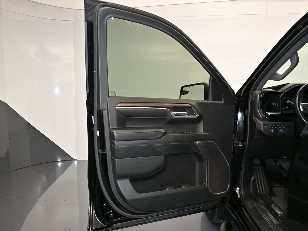 Certified 2024 Chevrolet Silverado 1500 RST w/ Redline Edition image 11