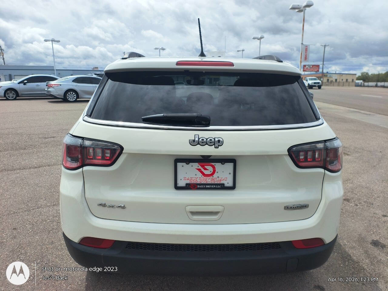 Used 2017 Jeep Compass Latitude AWD/4WD image 6