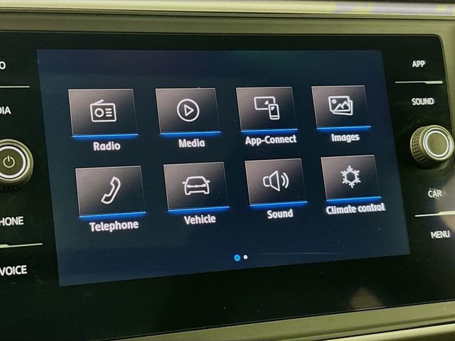 Used 2020 Volkswagen Atlas Cross Sport SE image 16