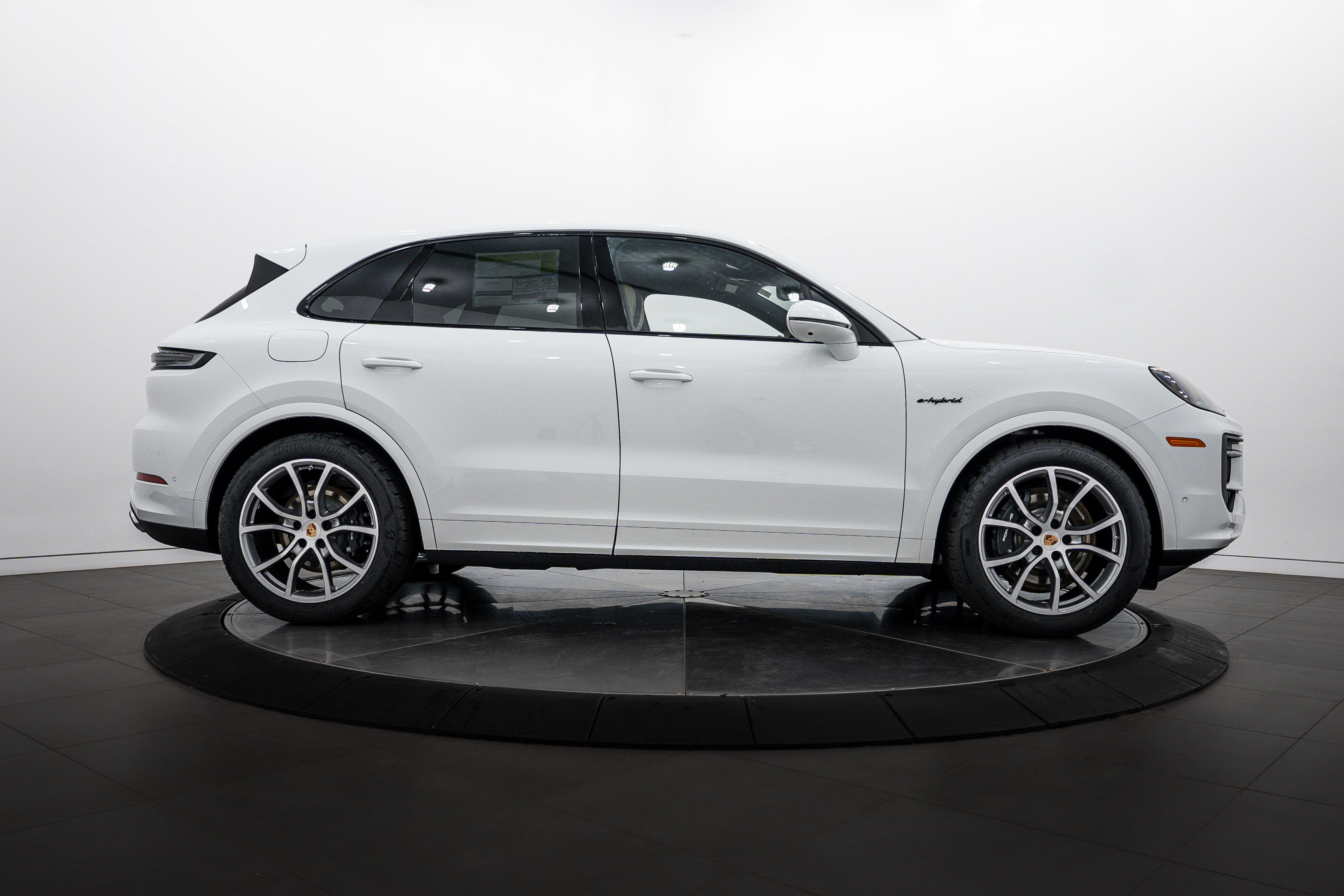 New 2026 Porsche Cayenne E-Hybrid image 8