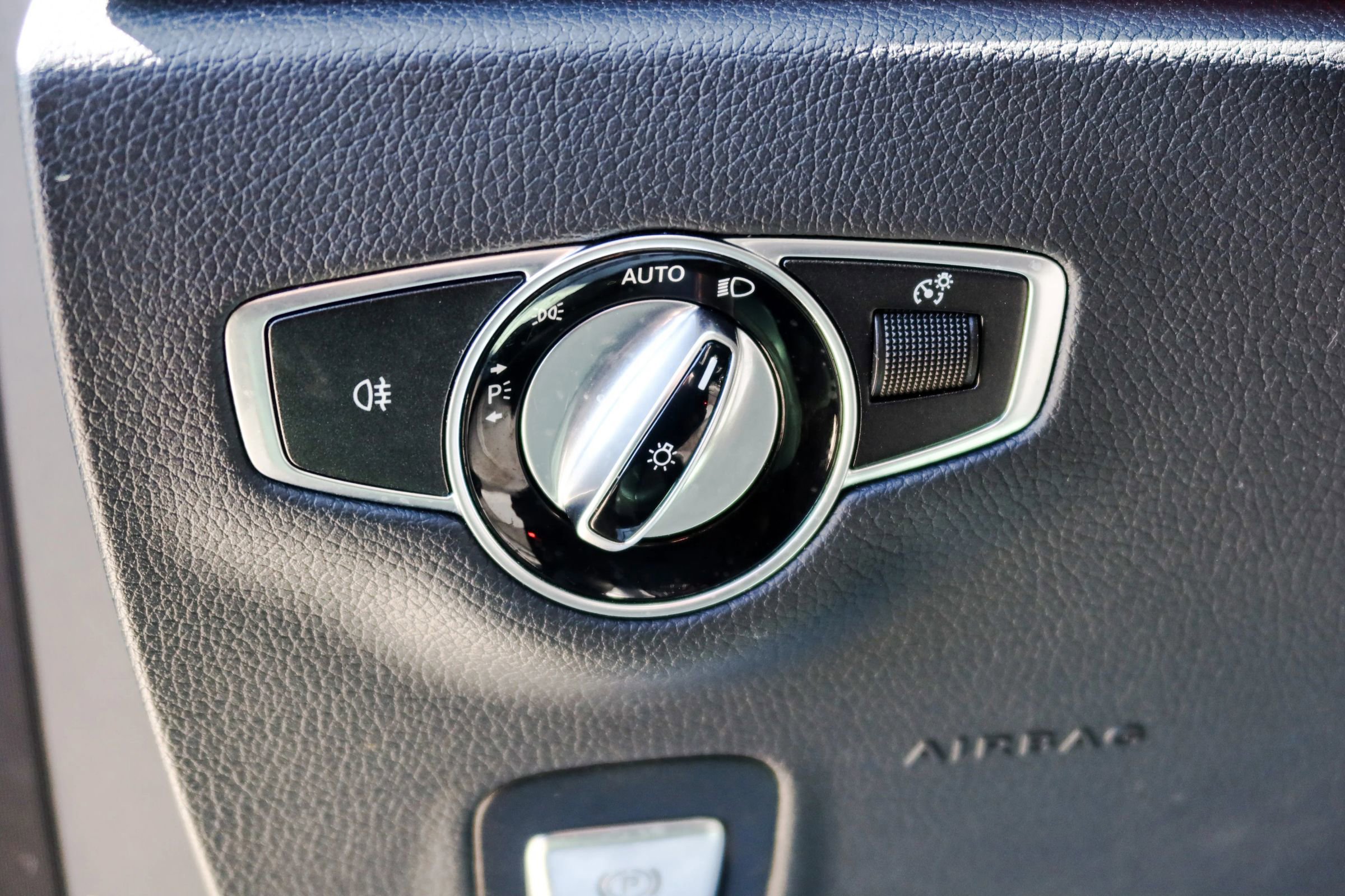 Used 2020 Mercedes-Benz E 350 4MATIC Sedan image 13