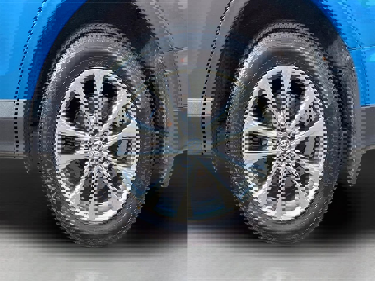 Used 2018 Toyota RAV4 Limited w/ Protection Package image 3