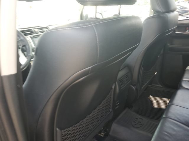 Used 2017 Toyota 4Runner Limited AWD/4WD image 13