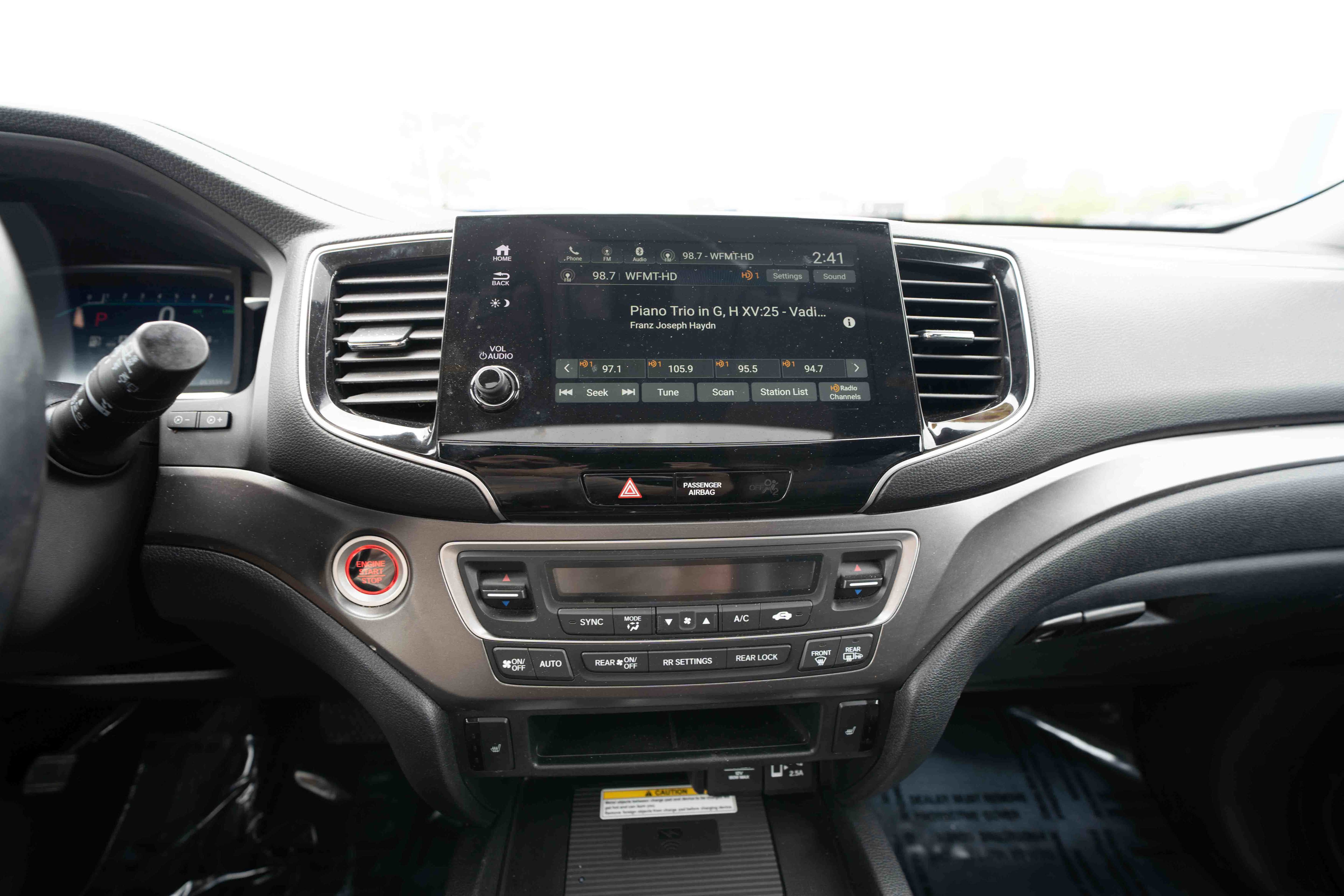Used 2022 Honda Pilot Special Edition image 17