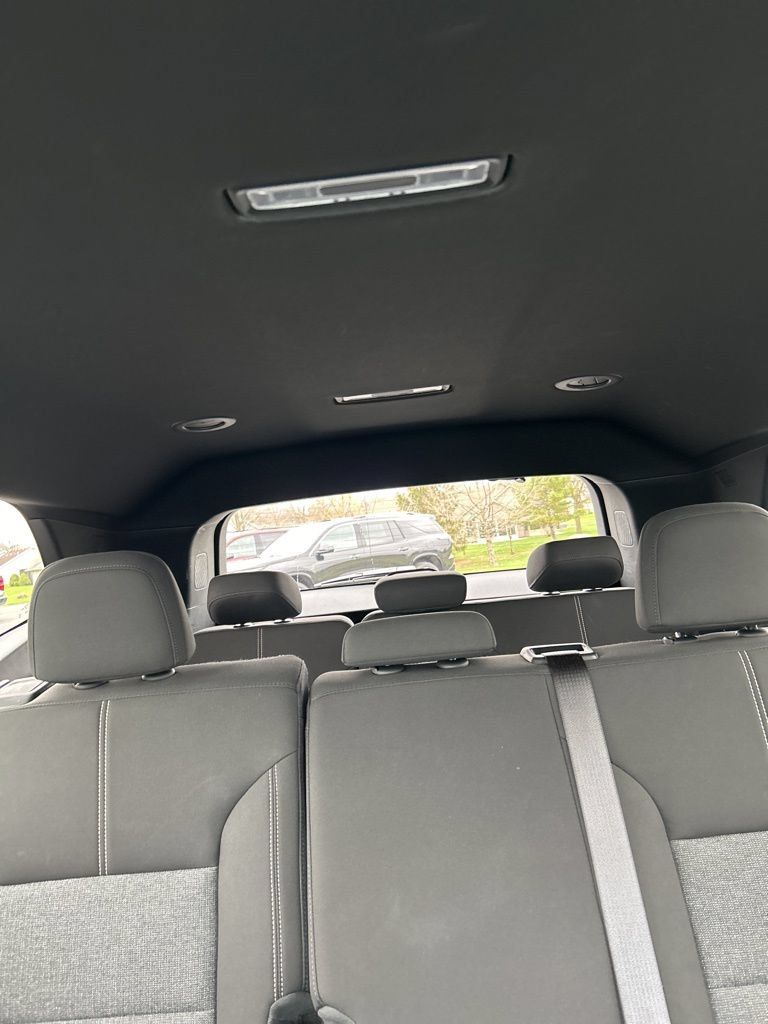 Used 2025 GMC Acadia Elevation FWD image 49