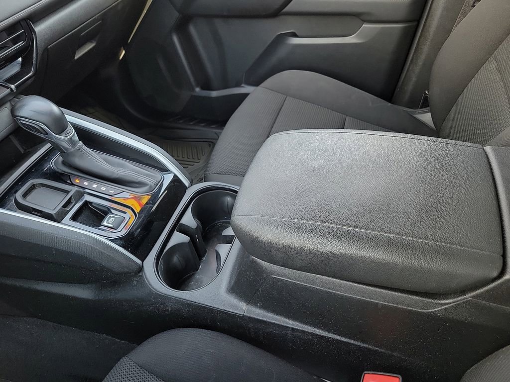 Used 2024 Chevrolet Colorado LT w/ LT Convenience Package II image 25