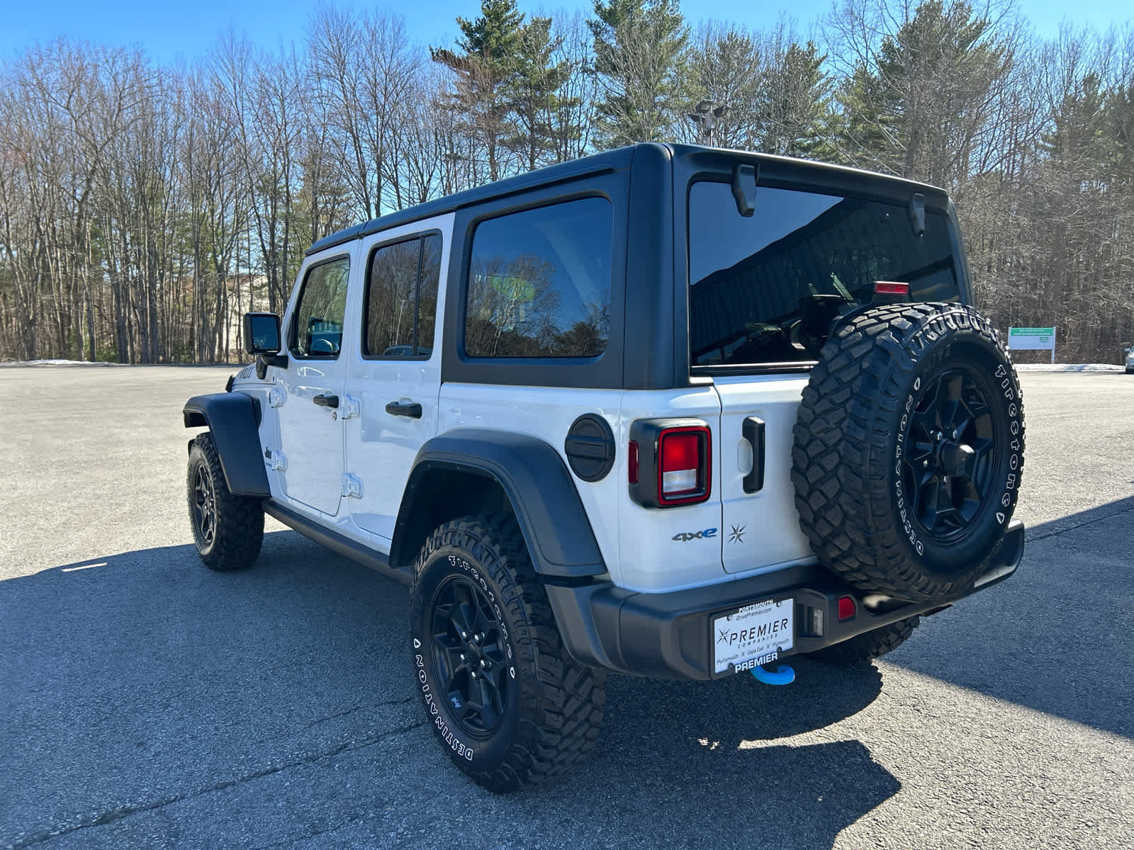 Used 2023 Jeep Wrangler Unlimited w/ Cold Weather Group image 7
