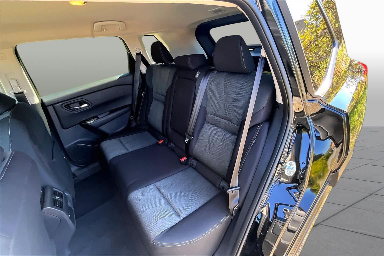 Used 2026 Nissan Rogue SV AWD/4WD image 20