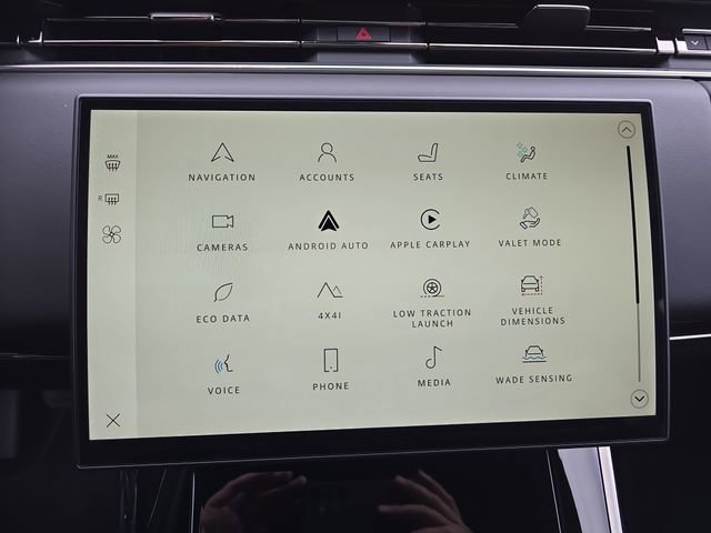 Used 2025 Land Rover Range Rover Sport SE image 24