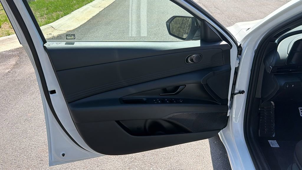 New 2026 Hyundai Elantra Sport image 10