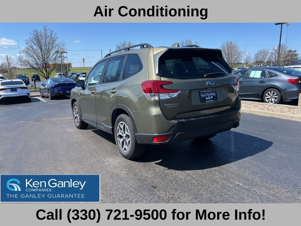 Used 2023 Subaru Forester Premium image 13