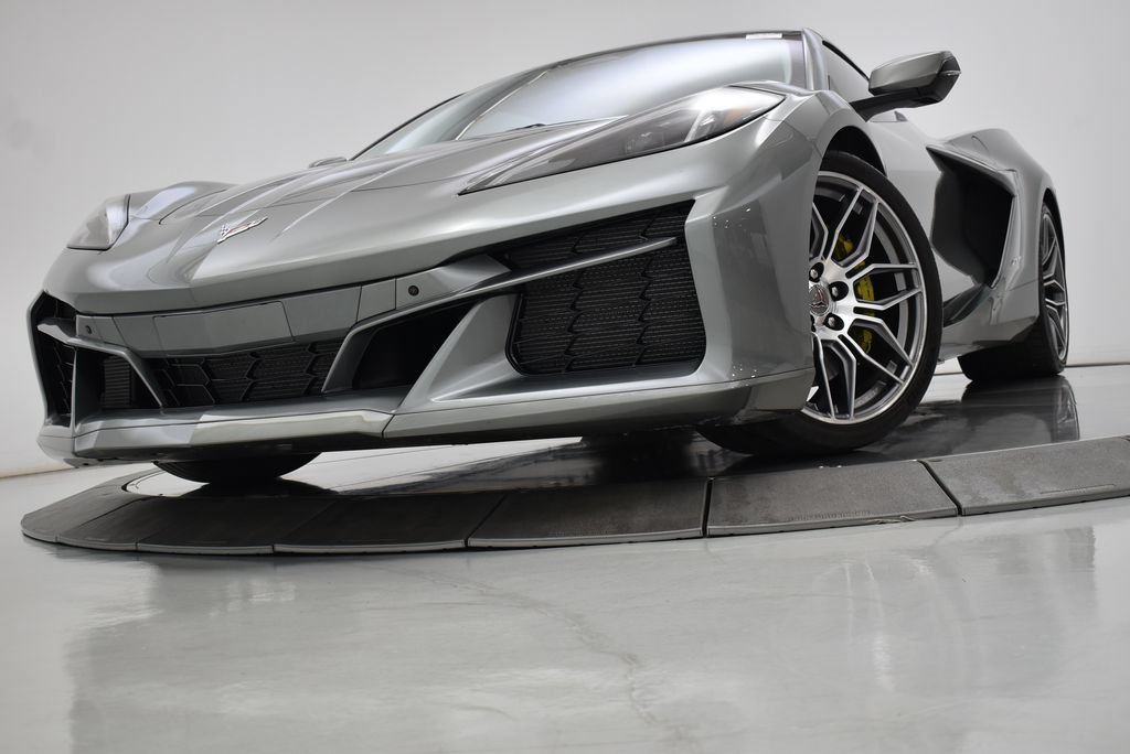Used 2024 Chevrolet Corvette Z06 RWD image 10