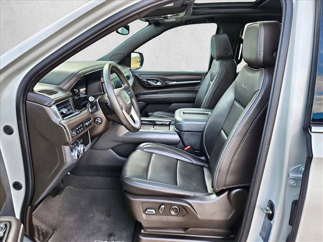 Used 2023 GMC Yukon Denali AWD/4WD image 16