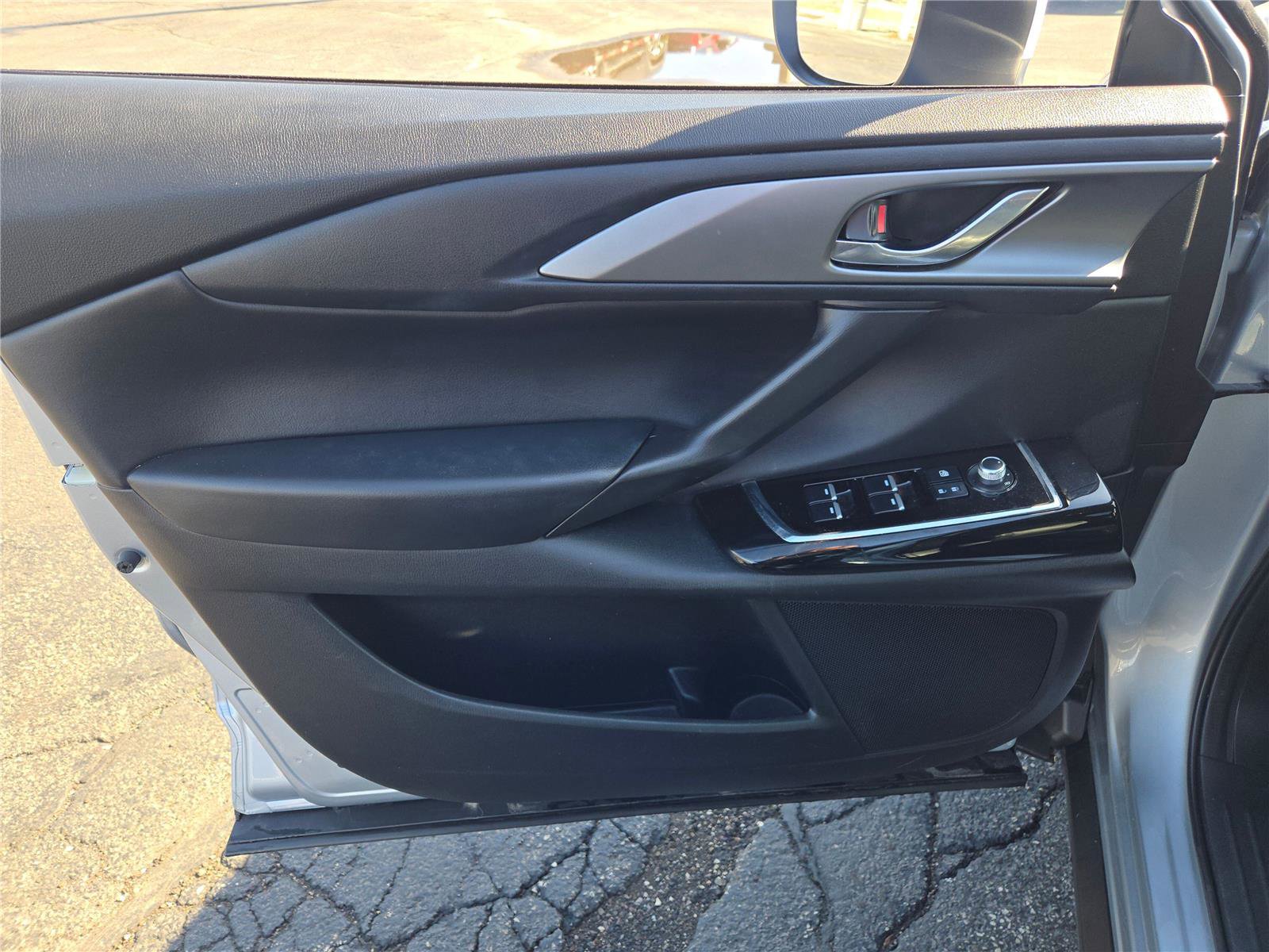 Used 2023 MAZDA CX-9 Touring image 23