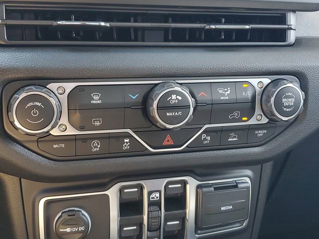 New 2025 Jeep Gladiator Sport image 28