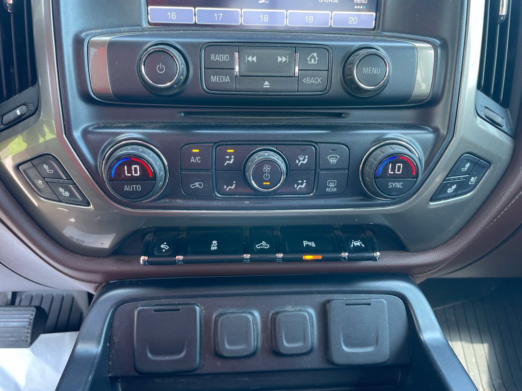Used 2018 Chevrolet Silverado 1500 High Country AWD/4WD image 18