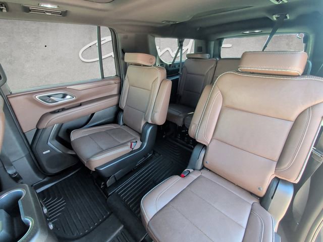 Used 2024 Chevrolet Suburban High Country image 22