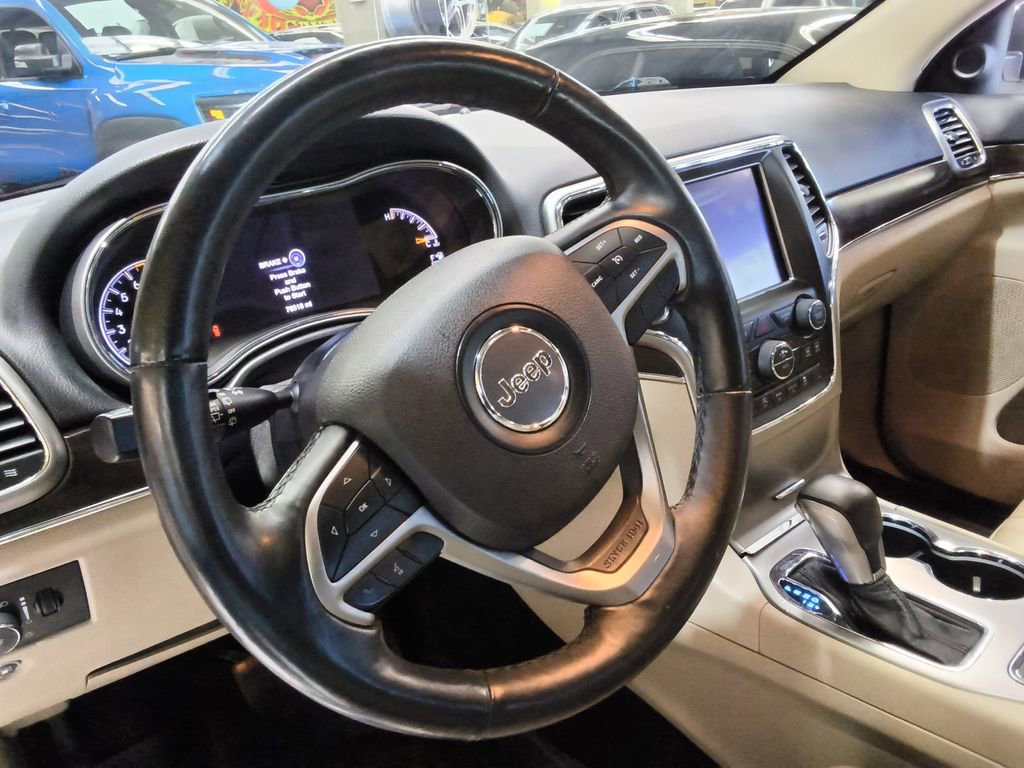 Used 2018 Jeep Grand Cherokee Limited image 16